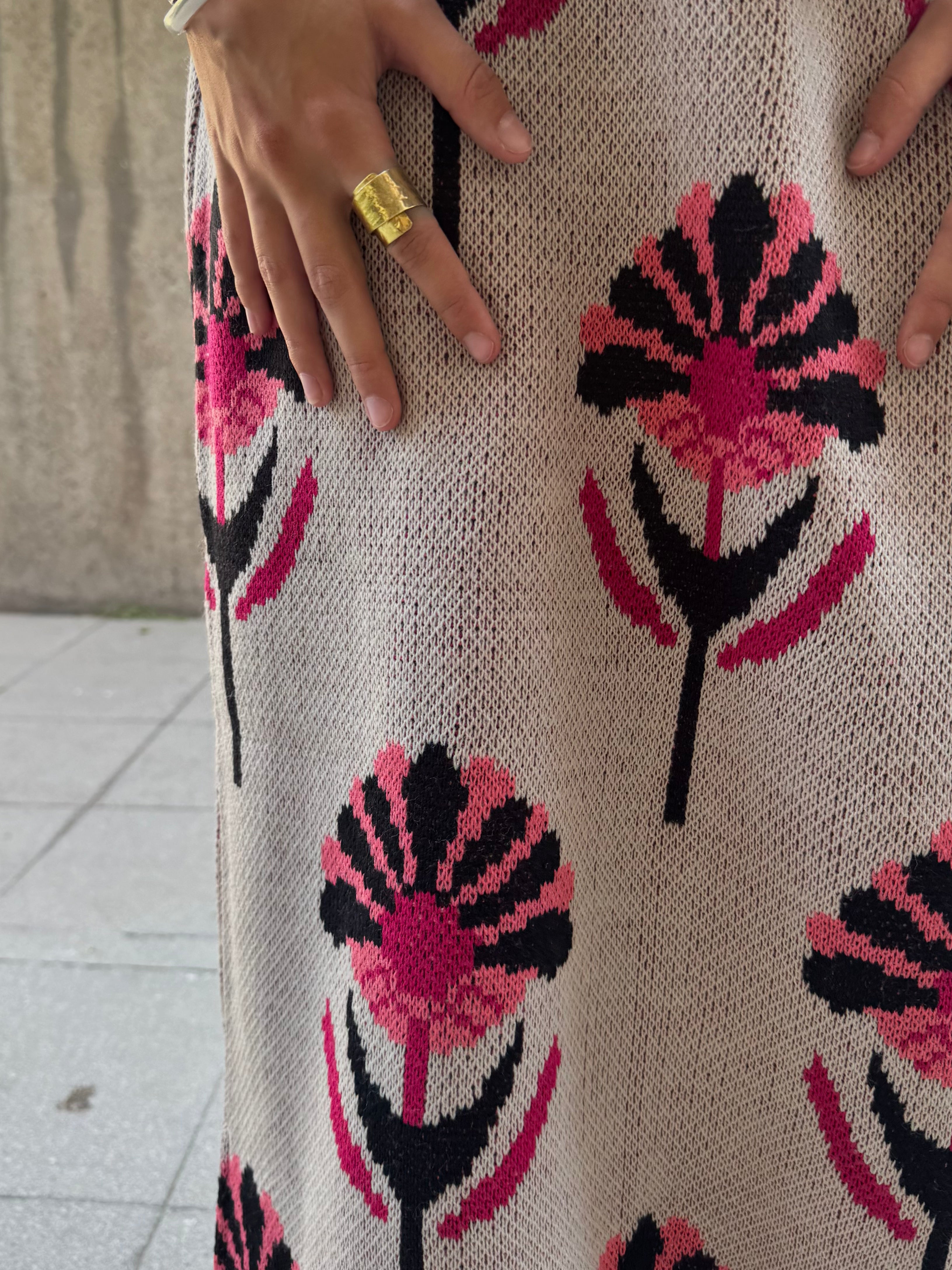 Falda de Hilo Blanco Hueso